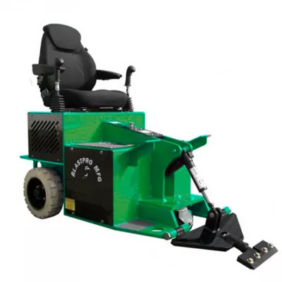 Battery-Powered Ride-On Floor scraper